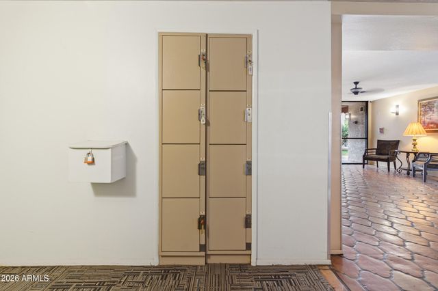 3033 E DEVONSHIRE Avenue 1018, Phoenix, AZ 85016