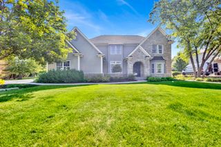 7270 Bannockburn Circle, Lakewood, IL 60014