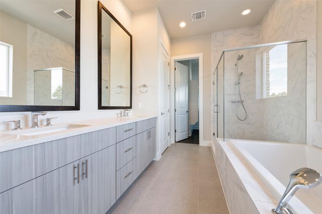 1308 Tinnin Ford RD 1, Austin, TX 78741