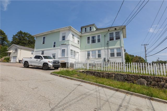 3889 mendond Road, Cumberland, RI 02864