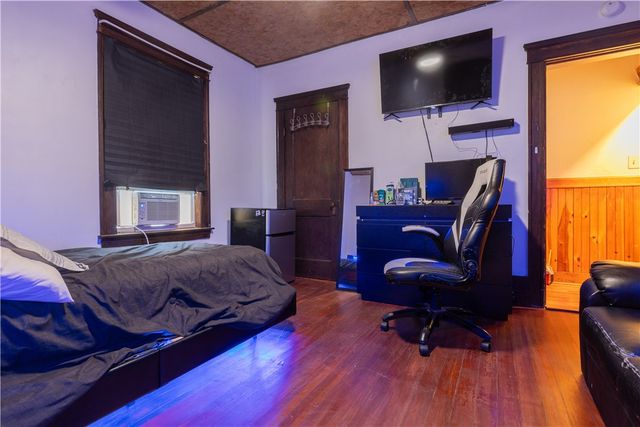 3889 mendond Road, Cumberland, RI 02864