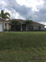 1208 SW 35th TER, Cape Coral, FL 33914