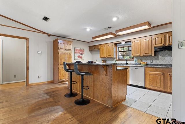 522 Woodside Drive, Hideaway, TX 75771