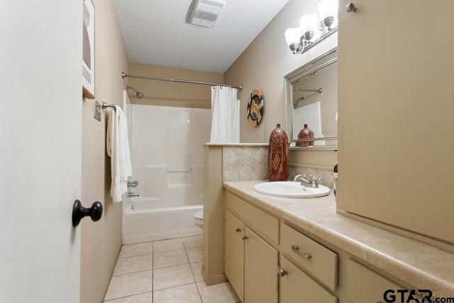 522 Woodside Drive, Hideaway, TX 75771