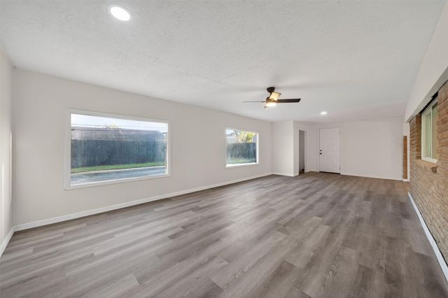 4119 Ebbtide Drive, Houston, TX 77045