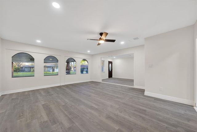 4119 Ebbtide Drive, Houston, TX 77045