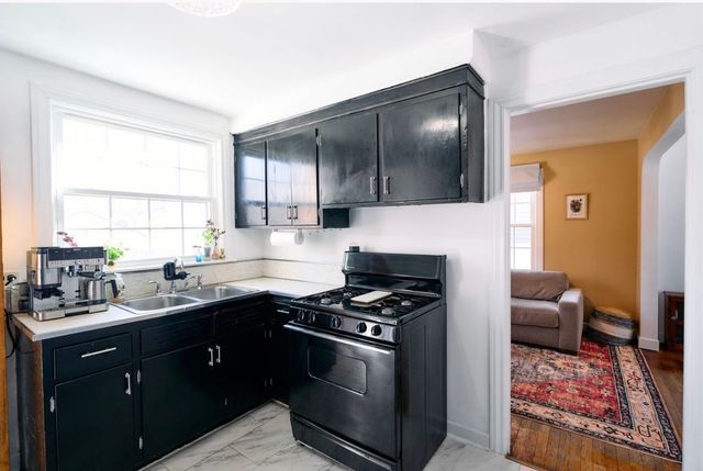 511 S Stewart Avenue, Lombard, IL 60148