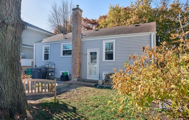 511 S Stewart Avenue, Lombard, IL 60148