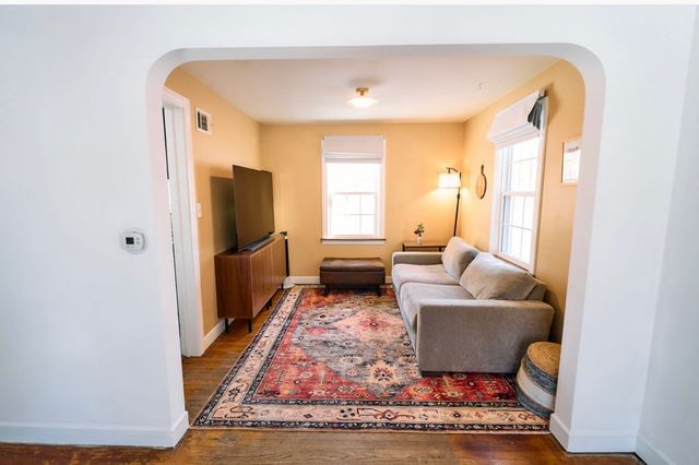 511 S Stewart Avenue, Lombard, IL 60148