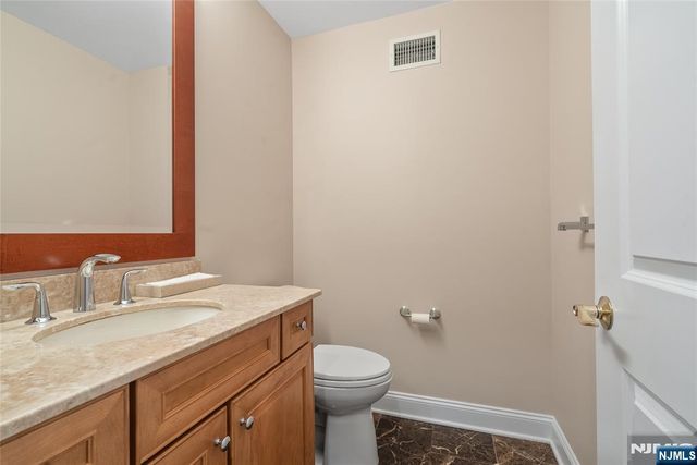 28 Demarest Road, Paramus, NJ 07652