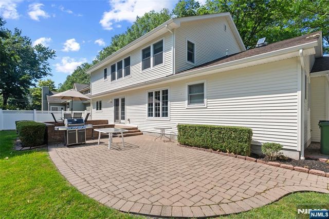 28 Demarest Road, Paramus, NJ 07652