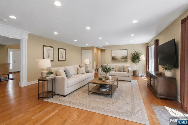 28 Demarest Road, Paramus, NJ 07652