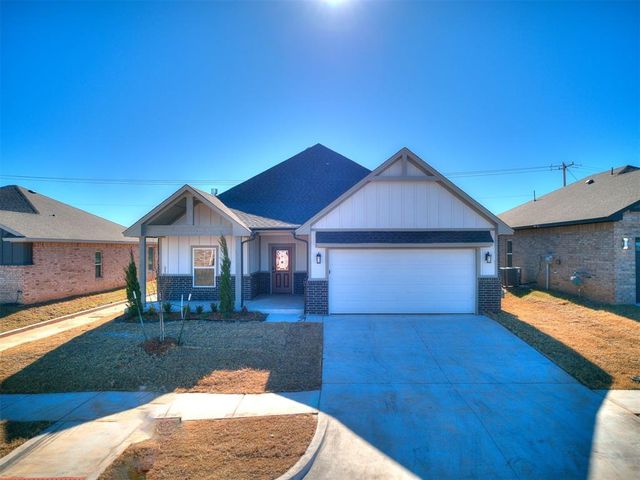 9240 NW 144th Place, Yukon, OK 73099