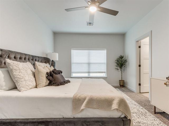 9240 NW 144th Place, Yukon, OK 73099