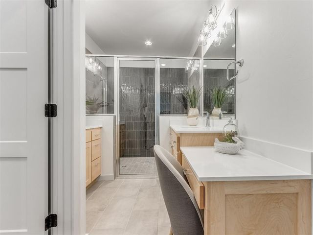 9240 NW 144th Place, Yukon, OK 73099