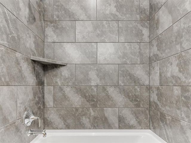 9240 NW 144th Place, Yukon, OK 73099