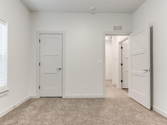 9240 NW 144th Place, Yukon, OK 73099