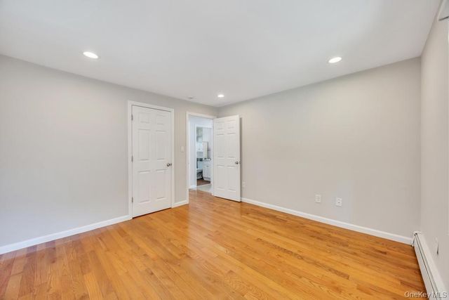 153 Sunrise Lane, Levittown, NY 11756
