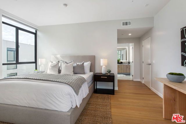 11600 Dunstan Way 312, Los Angeles, CA 90049