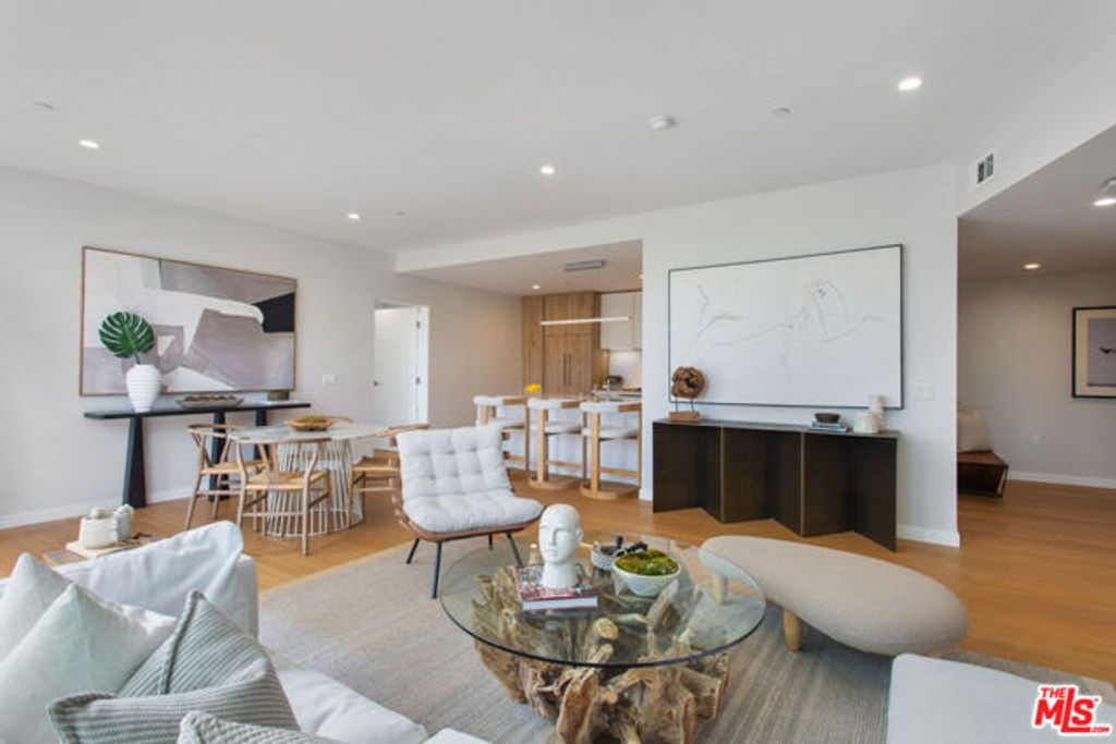 11600 Dunstan Way 312, Los Angeles, CA 90049