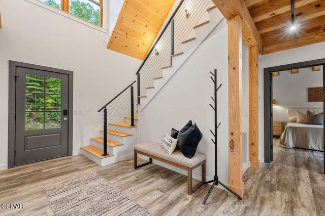 4406 Long Rifle Rd, Sevierville, TN 37862