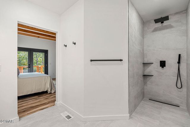 4406 Long Rifle Rd, Sevierville, TN 37862