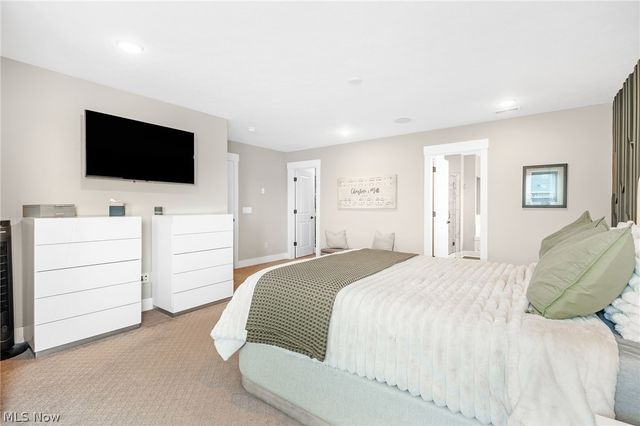 39154 Mcintosh Place, Avon, OH 44011