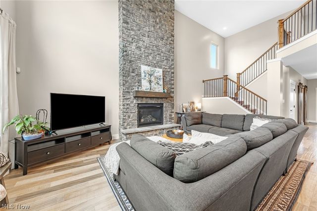 39154 Mcintosh Place, Avon, OH 44011