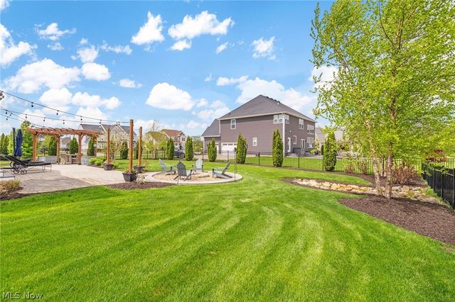 39154 Mcintosh Place, Avon, OH 44011