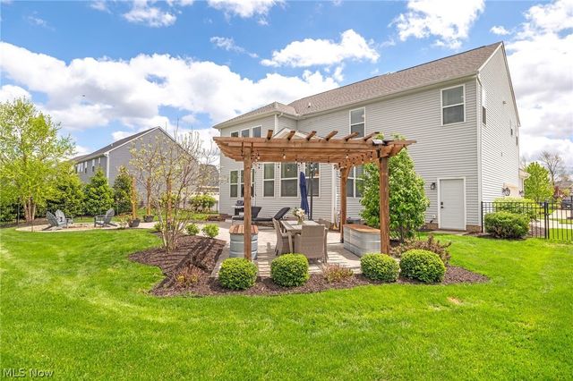 39154 Mcintosh Place, Avon, OH 44011