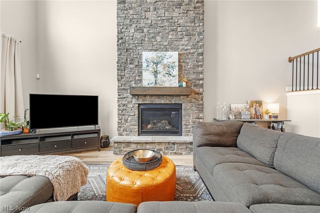 39154 Mcintosh Place, Avon, OH 44011