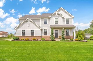39154 Mcintosh Place, Avon, OH 44011