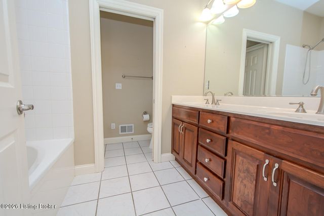 6616 Casey Springs Way, Louisville, KY 40291