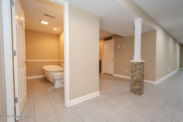 6616 Casey Springs Way, Louisville, KY 40291