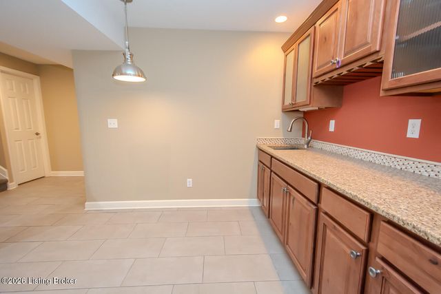 6616 Casey Springs Way, Louisville, KY 40291