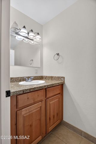 7490 E Deeps Way, Tucson, AZ 85710