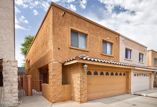 7490 E Deeps Way, Tucson, AZ 85710