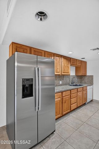7490 E Deeps Way, Tucson, AZ 85710