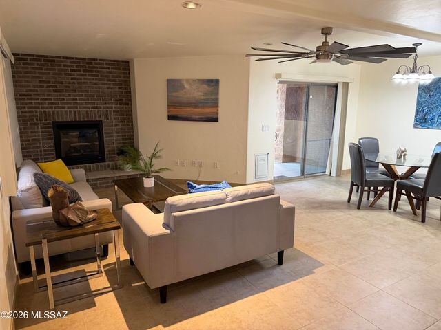 7490 E Deeps Way, Tucson, AZ 85710