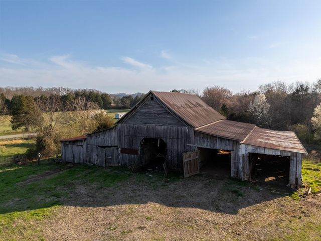 762 Old Tellico Highway, N, Madisonville, TN 37354
