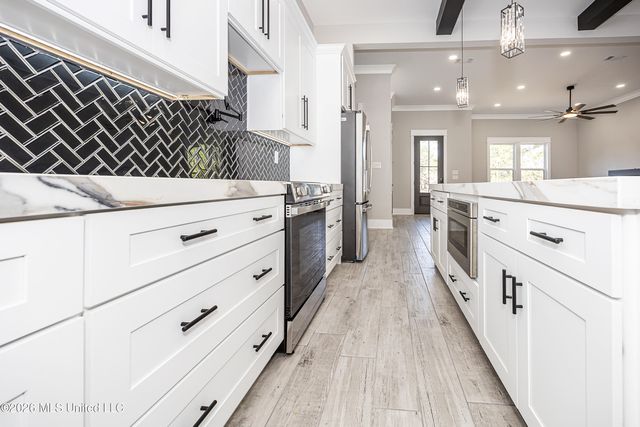 4298 Cobblestone Lane, Gautier, MS 39553