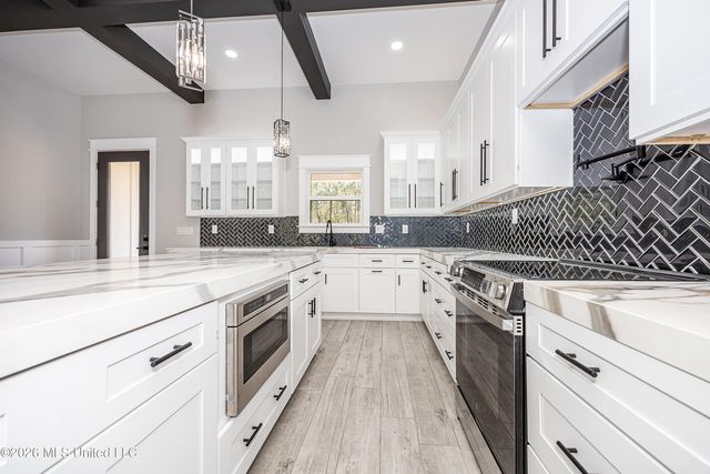 4298 Cobblestone Lane, Gautier, MS 39553