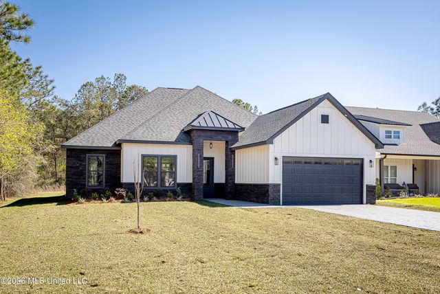 4298 Cobblestone Lane, Gautier, MS 39553