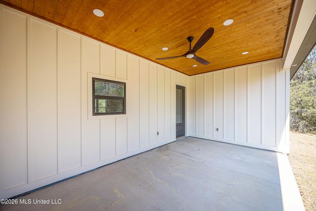 4298 Cobblestone Lane, Gautier, MS 39553