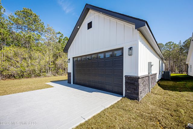 4298 Cobblestone Lane, Gautier, MS 39553