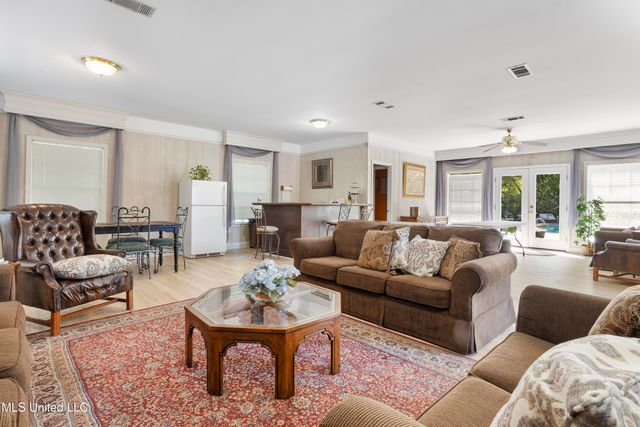 14 Independence Drive, 14, Gulfport, MS 39507