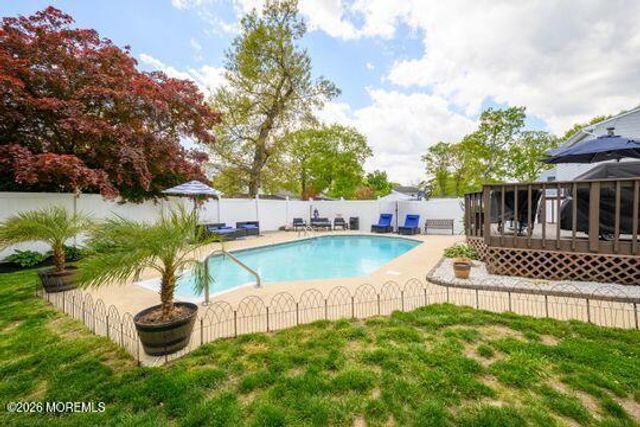 157 Arizona Avenue, Toms River, NJ 08753