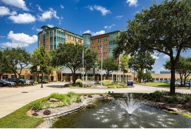 10706 White Oak Park Ct, Cypress, TX 77429