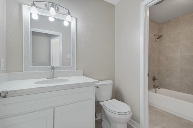 4424 Tiptop Street, Haltom City, TX 76117