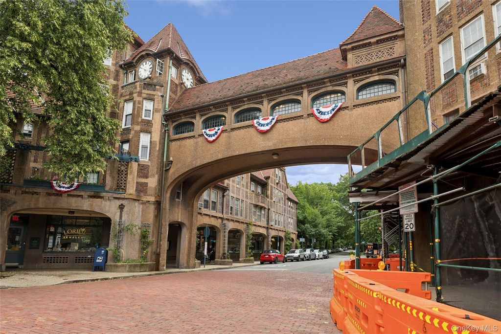 1 Station Square 311, Forest Hills, NY 11375 — photo 2